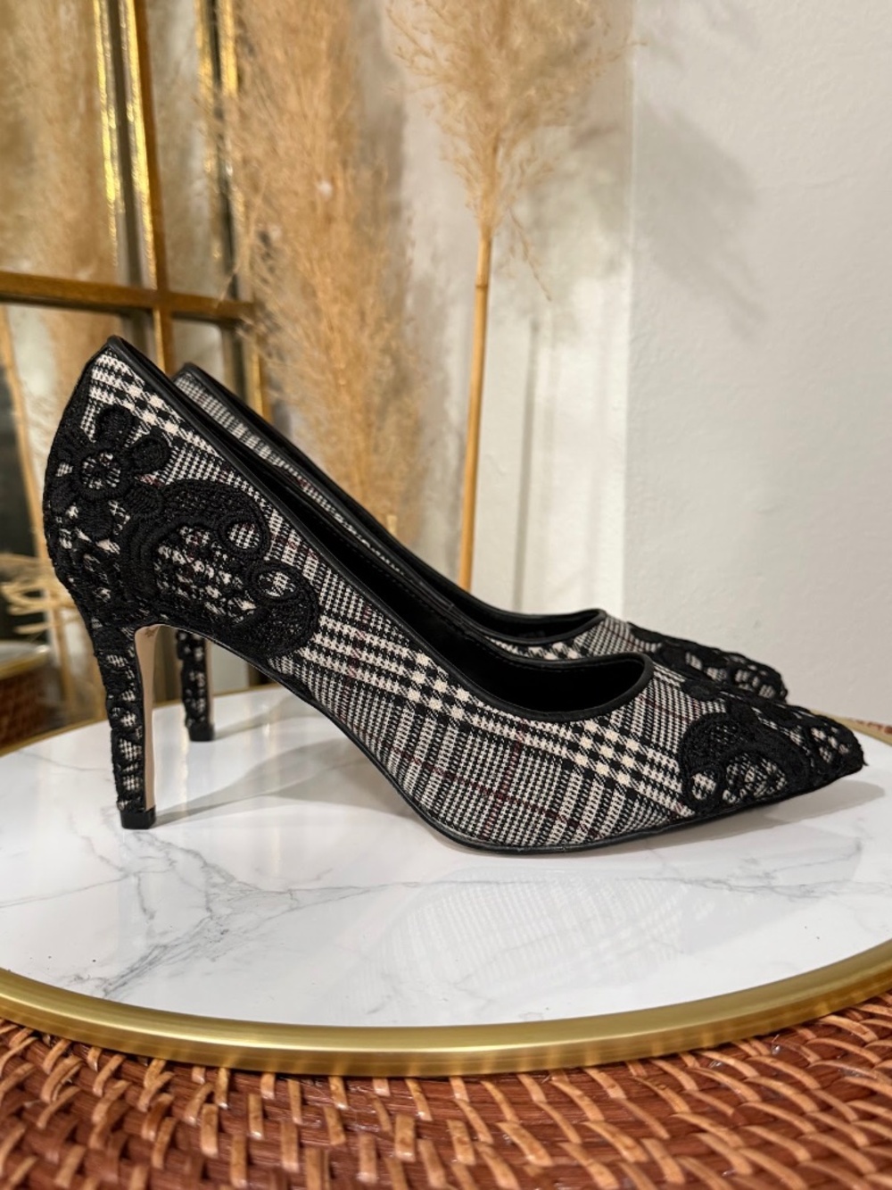 Karl Lagerfeld Paris Black Plaid Lace Appliqués 'Royale' Pumps Size 8